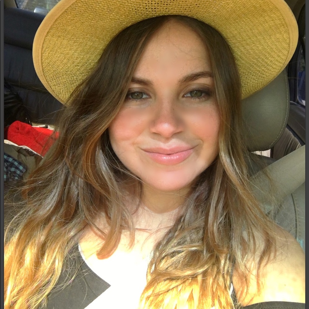 Meet your Posher, Maria